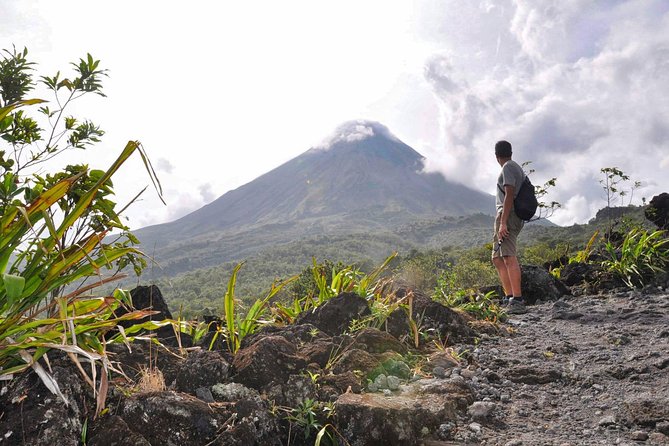 Product Arenal Volcano Hike &amp; Hot Springs with Dinner (Arenal)