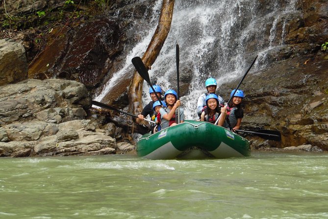 White Water Rafting Savegre (Jaco) image 3