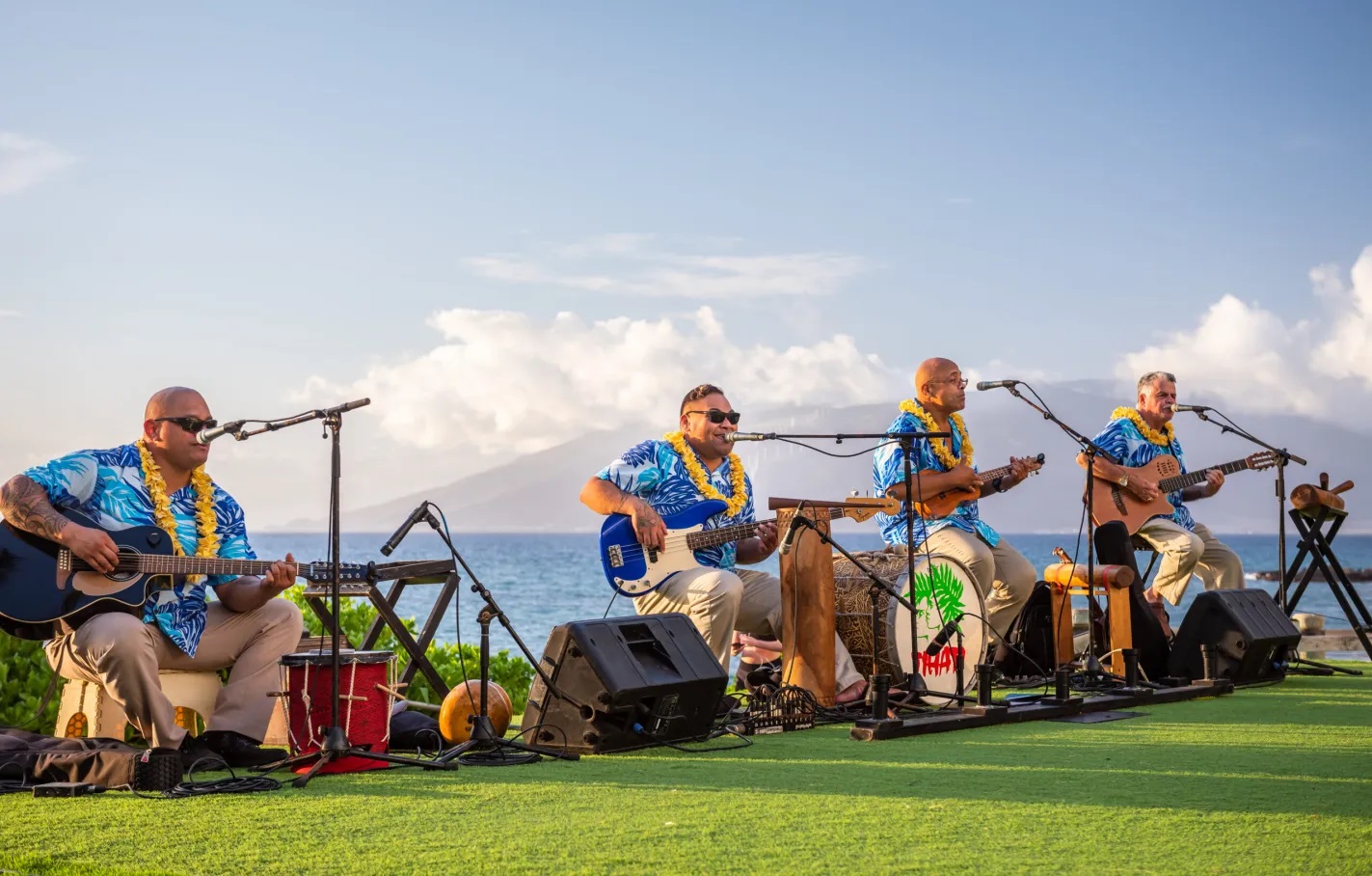 Product Feast At Mopaku - Premium Seating