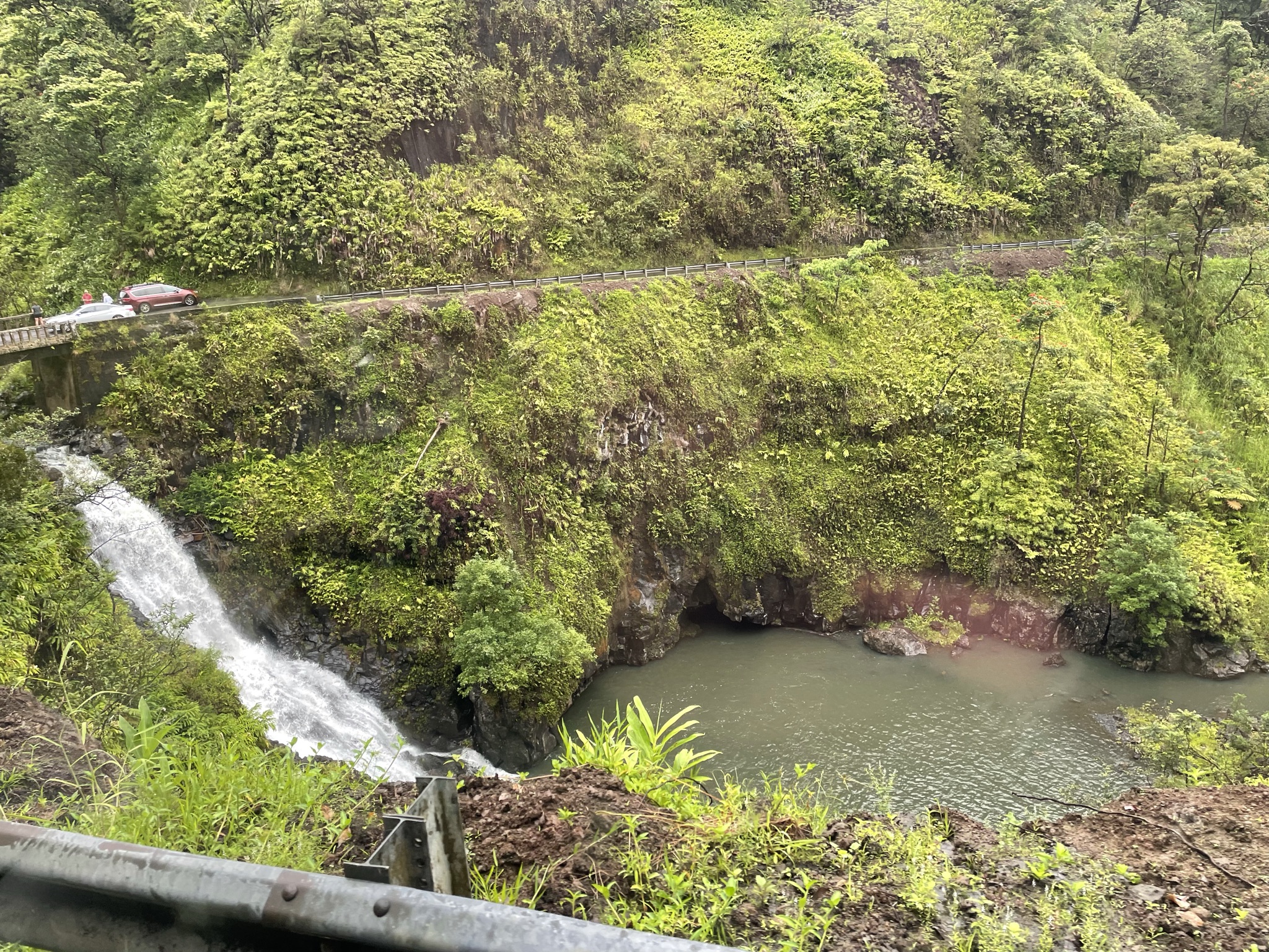 Product Luxury Full-Circle Road To Hana - Private Minibus