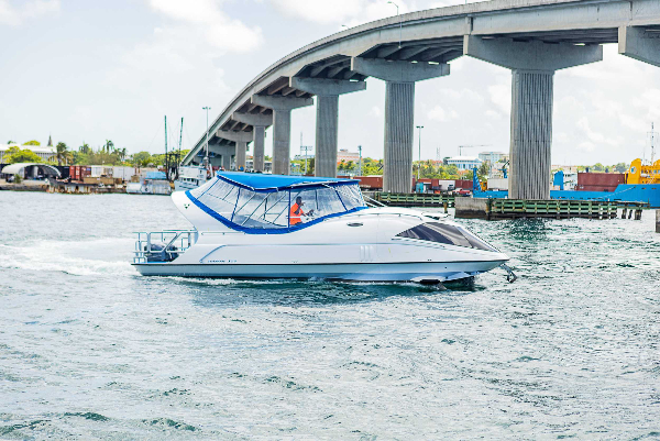 Nassau Glass Bottom Boat Experience