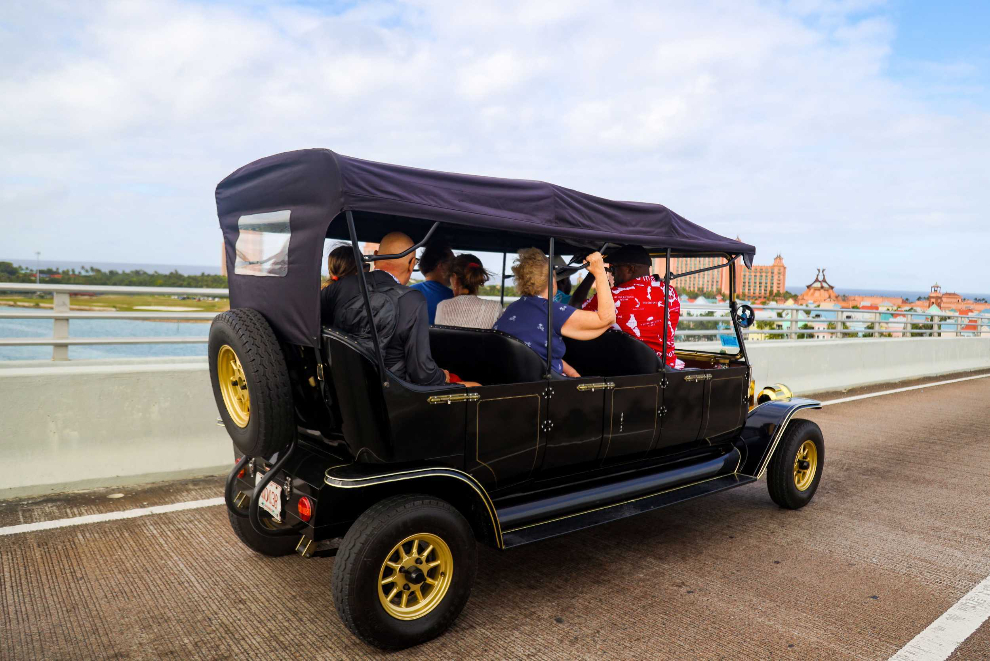 Product Nassau Vintage Ford Historical Experience 