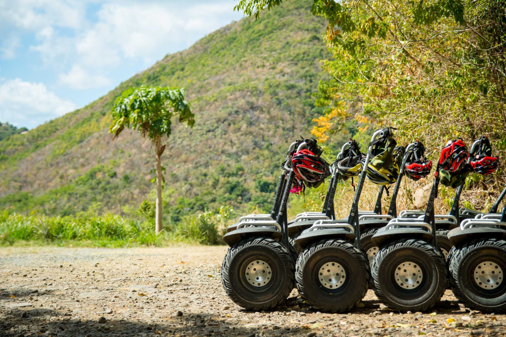 Historic Fort James &amp; Beach Segway Tour (Antigua)