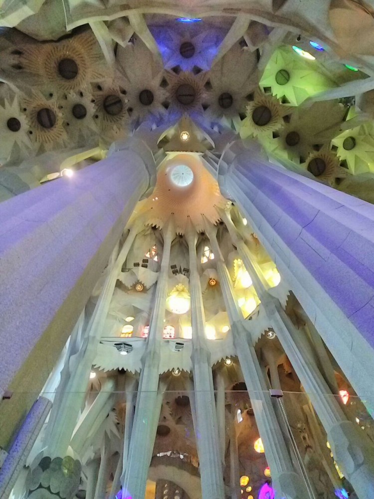 Product Sagrada Familia Highlights Tour with Skip the Line Tickets PRD38462