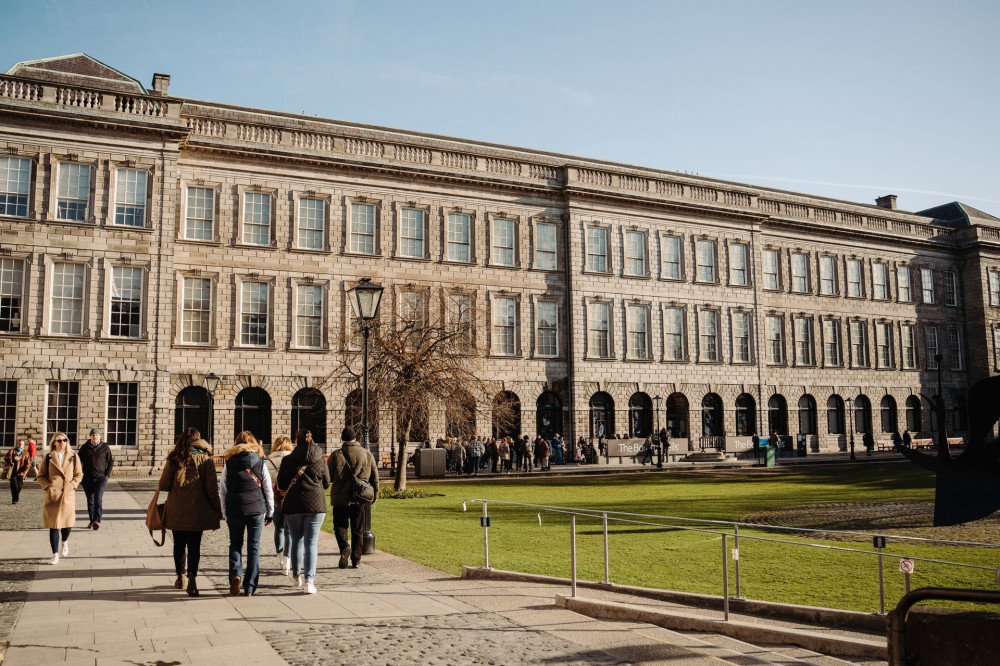 Dublin in a Day: Book of Kells, Guinness Brewery, Distillery &amp; Castle PRD90230 image 2