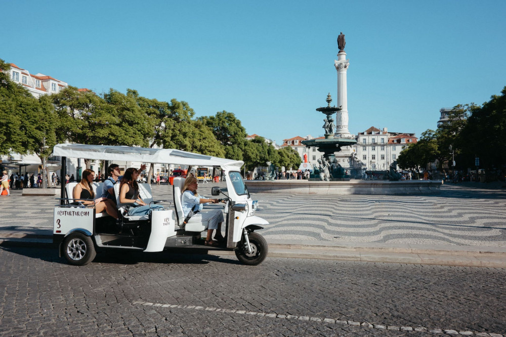 Small Group Sintra, Cascais &amp; Estoril Tour PRD57870 image 2