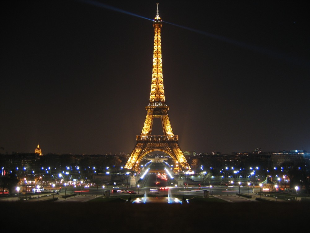 Paris Discovery 8-Hour Private Guided Tour + Eiffel Tower PRD53231