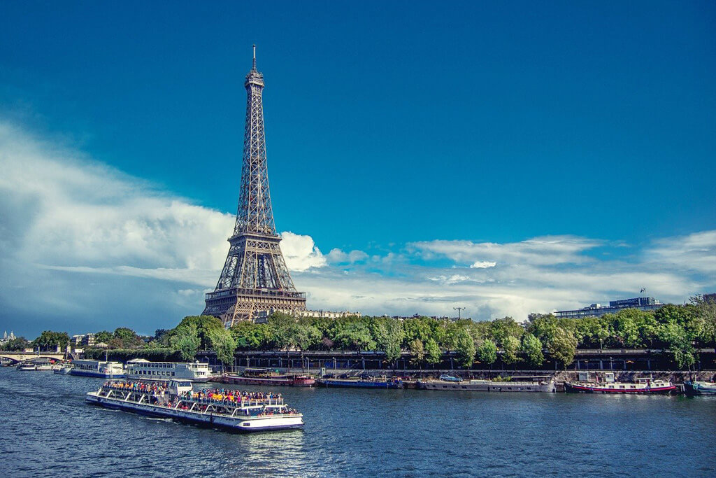 Paris Discovery 8-Hour Private Guided Tour + Seine River Cruise PRD53193