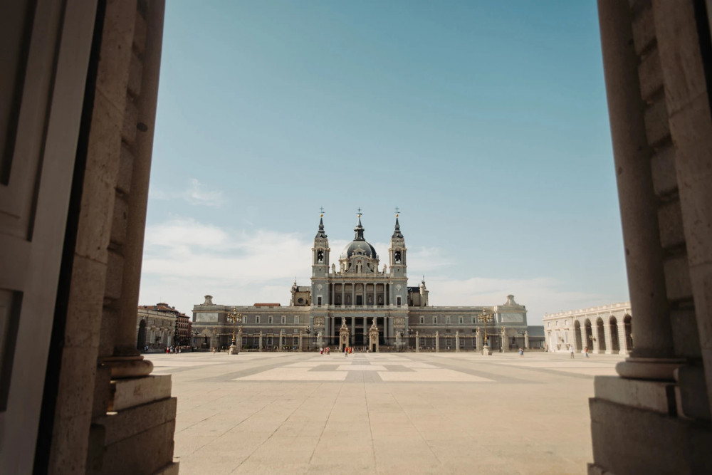 Madrid Tour with Skip-the-Line Royal Palace and Prado Museum PRD43385 image 2