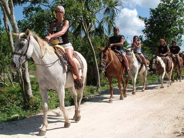 Horseback Riding (Riviera Maya) 