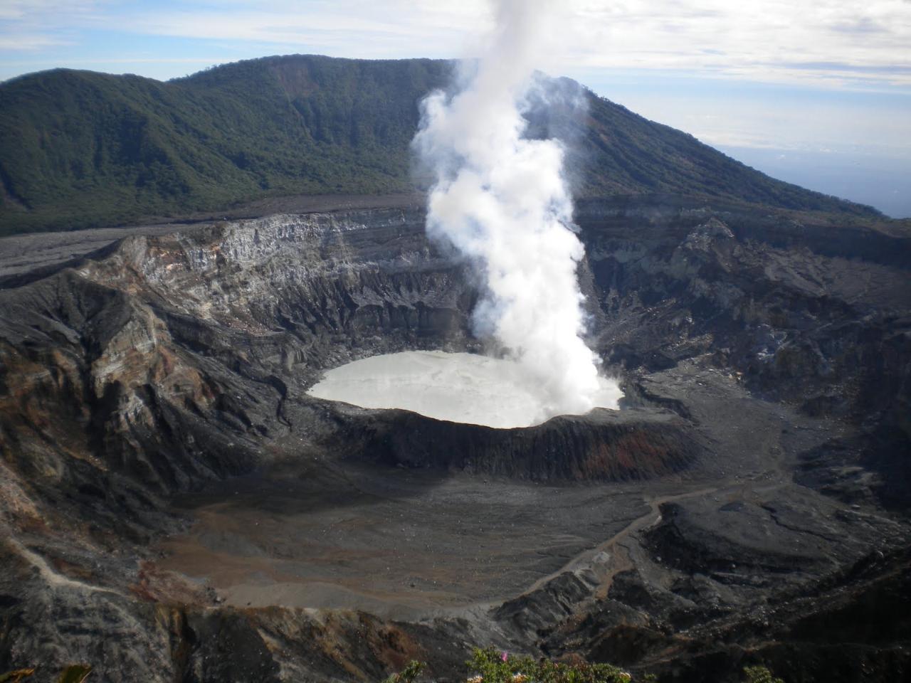 Product Poas Volcano/Doka Estate &amp; Oxcart Factory (San Jose)